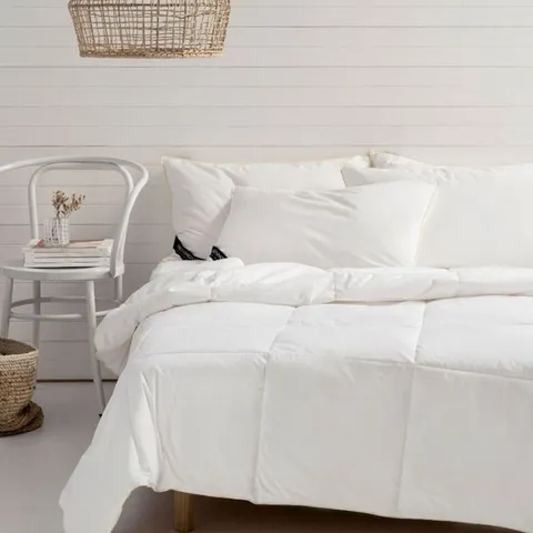 Linenhouse Exceed Duvet Inner Lifestyle