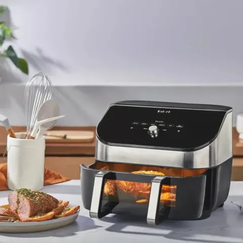 Instant Pot 8-In-1 Versazone Clearcook Airfryer Lifestyle