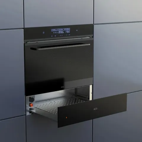 AEG 15cm Warmer Drawer Lifestyle