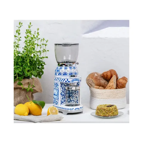 Smeg Dolce & Gabbana Blu Mediterraneo Coffee Grinder CGF01DGBEU Display