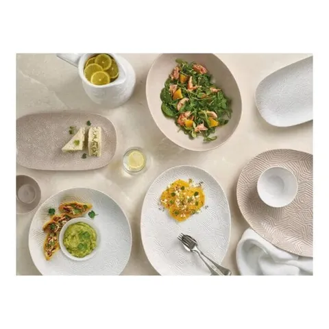 Home4U Dune Oval Platter DR0417 Display