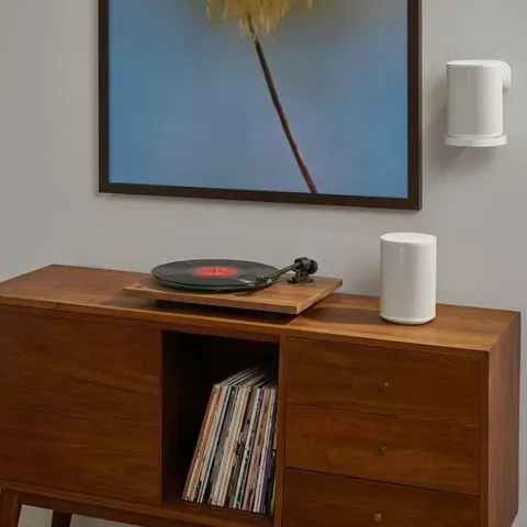 Sonos Era 100 White Wall Mount Speaker Bracket E10MTWW1 Display