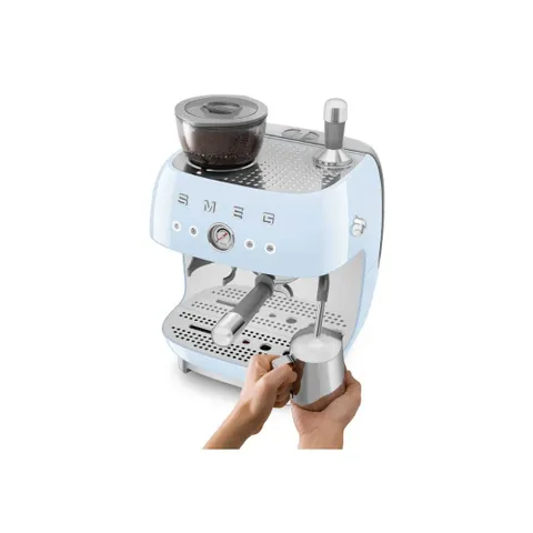 Smeg Espresso Manual Coffee Machine EGF03 Milk Foam