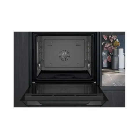Siemens 76L Black Built-In Oven HJ852GEB0Z Interior