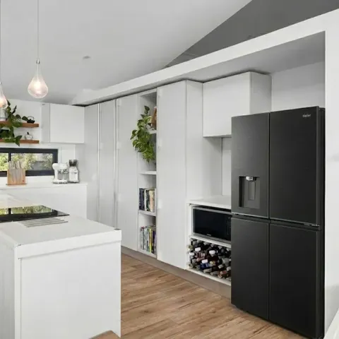 Haier 636L French Door Fridge HRF-850VNWIMBLZA Display