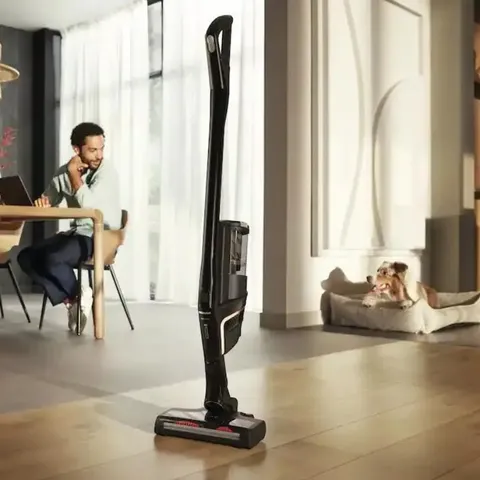 Miele Triflex HX2 Cat & Dog Black Cordless Stick Vacuum Cleaner lifestyle