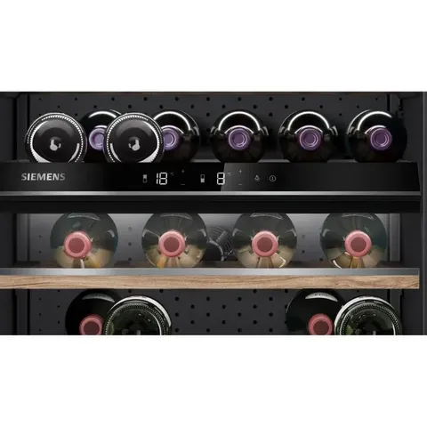 Siemens 120L Integrated Wine Cooler KU21WAHG0 display