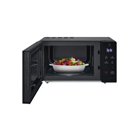 LG 30L NeoChef Black Microwave MS3032JAS open