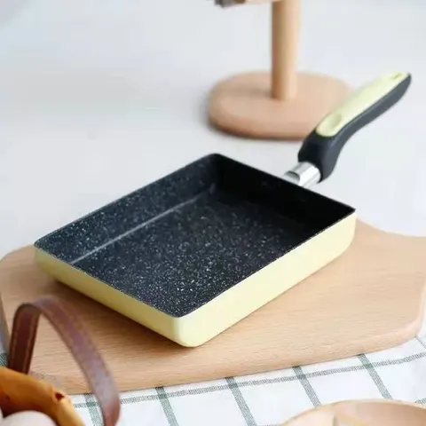 Home4U Yellow Omelette Pan lifestyle