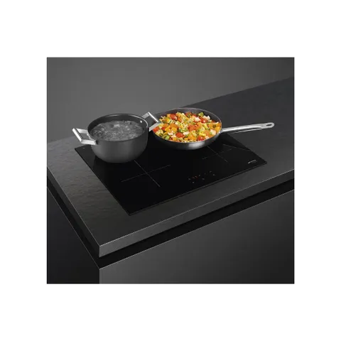 Smeg 60cm Universale Induction Hob SI2641D Cooking Display