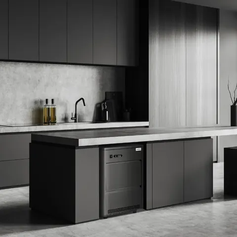 SnoMaster 26kg Black Plumbed-In Ice Maker Lifestyle 