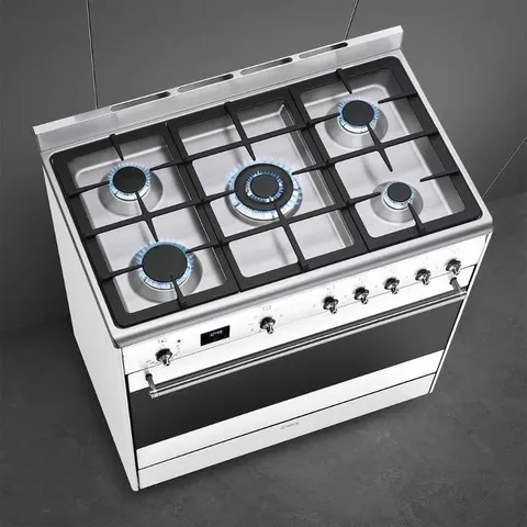 Smeg Glossy White Gas _ Electric Cooker SSA91MAWH2 Top View