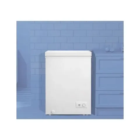Univa 98L White Chest Freezer UCF120W Display